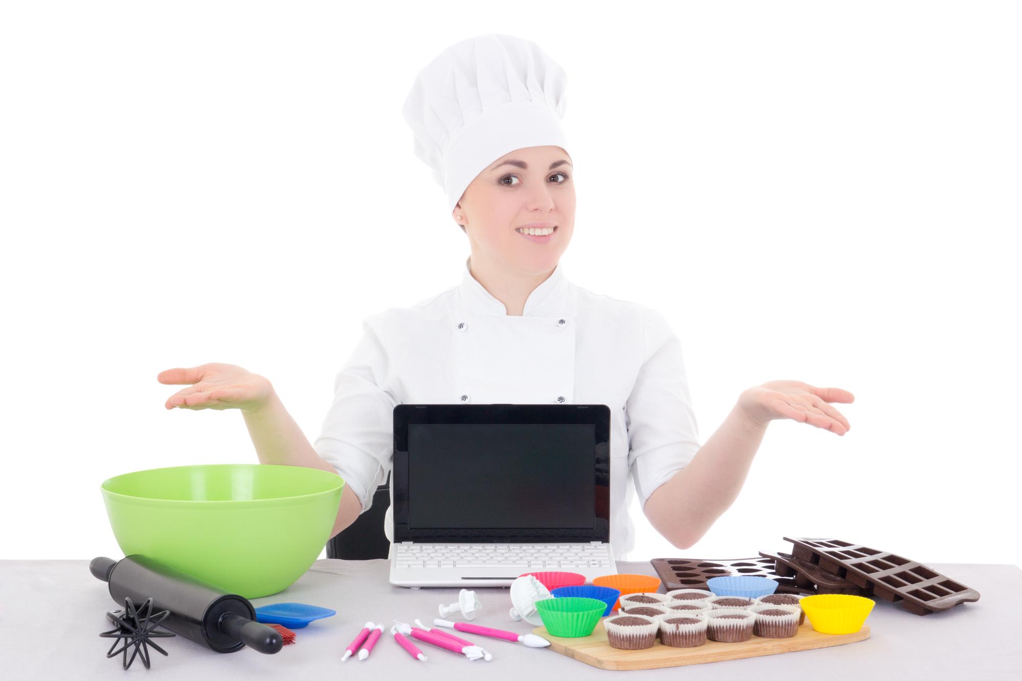 Chef locale che prepara una lezione pratica